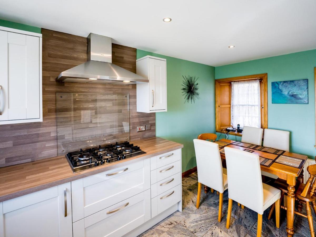 Pass The Keys Superb 3 Bedroom Cottage With Sea Views Anstruther Bagian luar foto